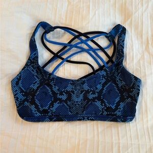 Lululemon Free to be Wild Bra sz 4